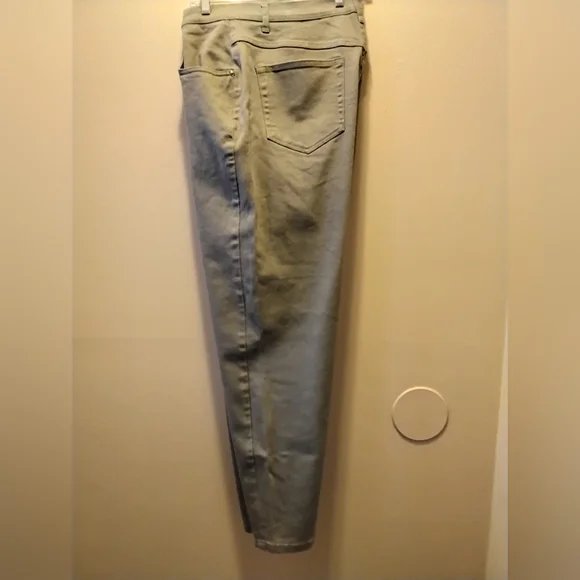 CHEROKEE STRETCH JEANS - Picture 5 of 5